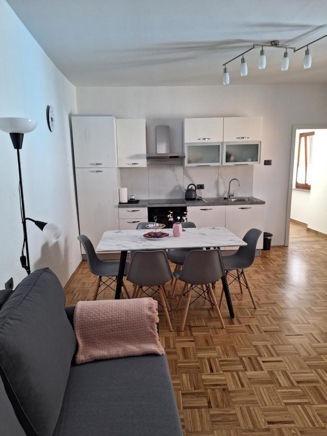 Apartment Kp With Parking Koper Exterior foto